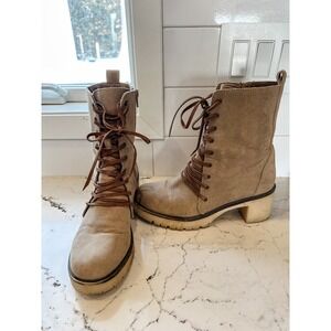 Vici Collection Women's‎ Size 9 Tan Suede Lace Up Heeled Boots